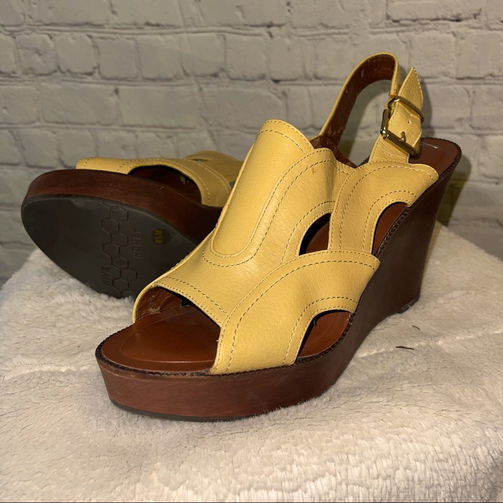 HIVE & HONEY Leather Wedge Sandals